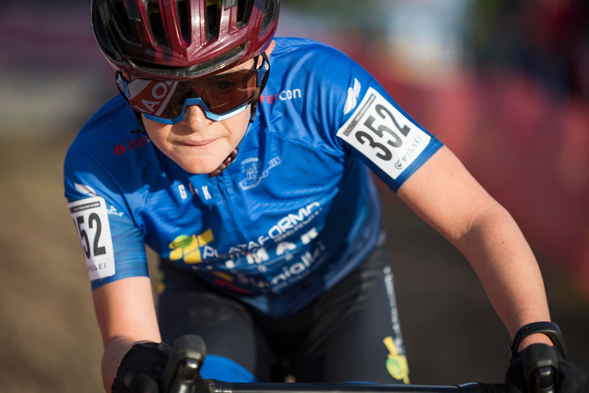 Apoyando el Ciclismo Base: enero con PODIUM BIKE